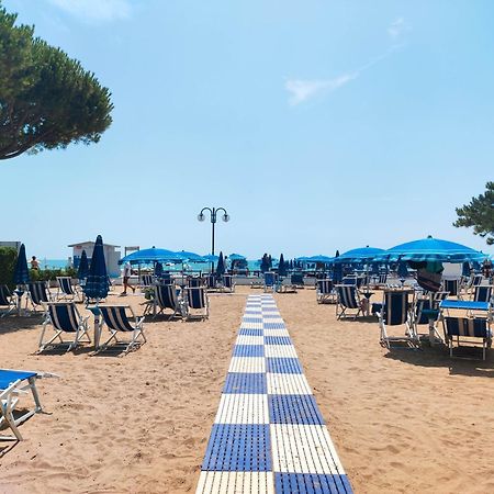 Brioni Fronte Mare Apartment Lido di Jesolo Exterior foto