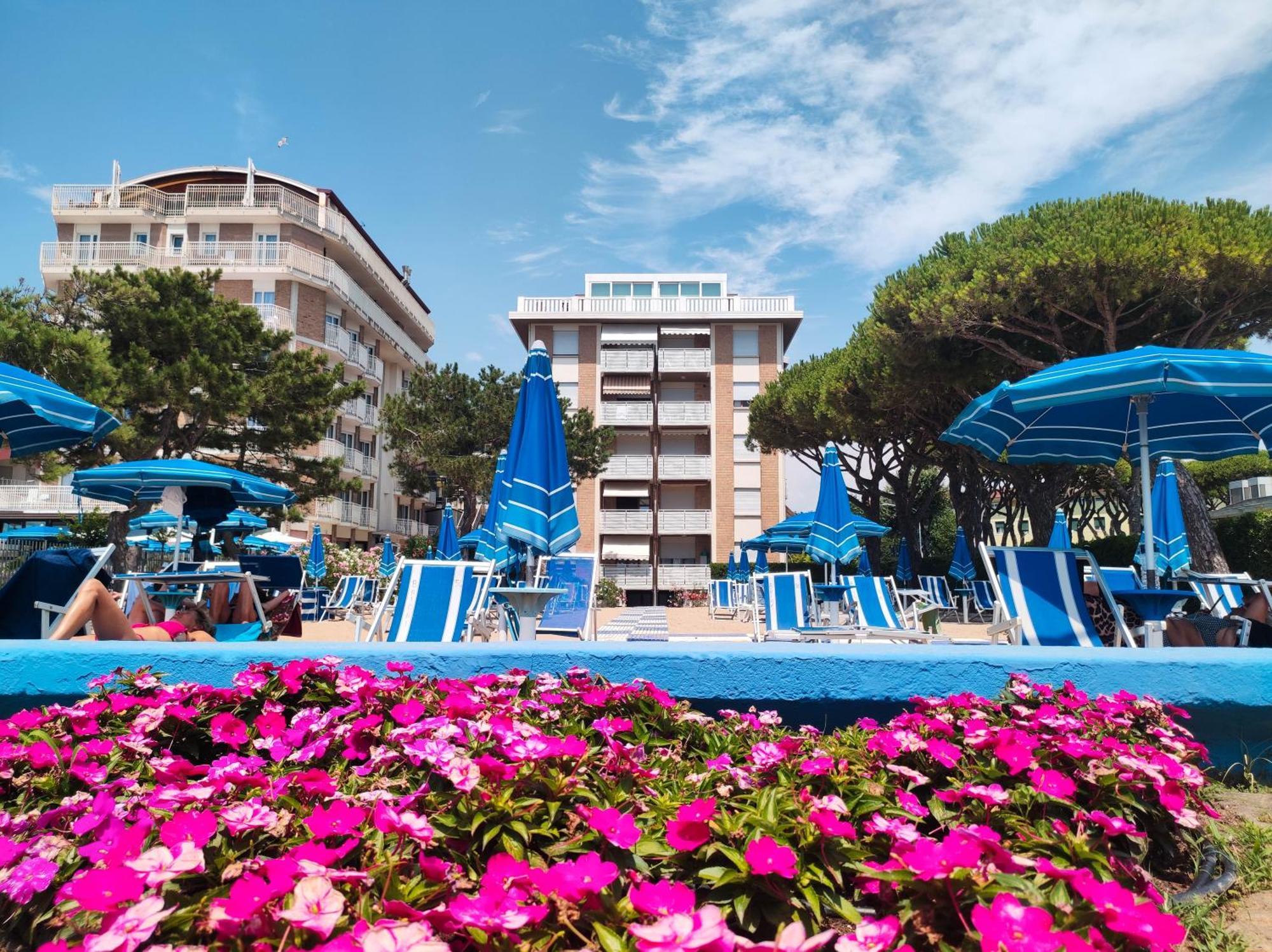 Brioni Fronte Mare Apartment Lido di Jesolo Exterior foto